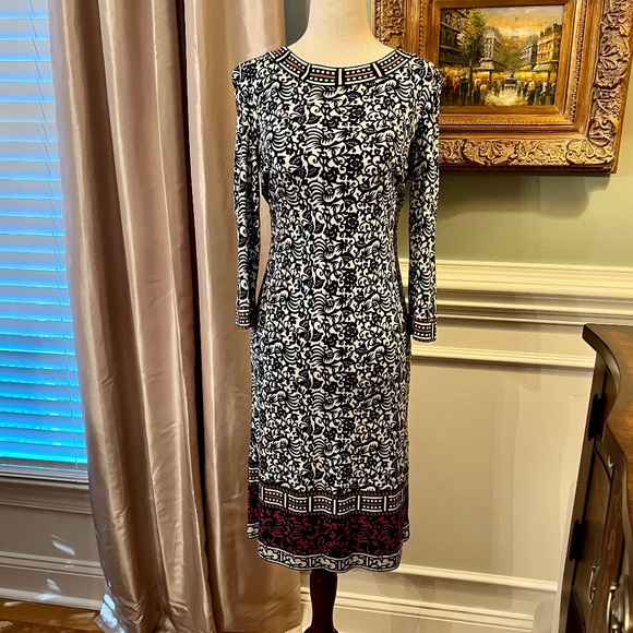 $448 NWOT Tory Burch Silk Knit Floral Scroll Print Dress Size MEDIUM - Picture 1 of 5